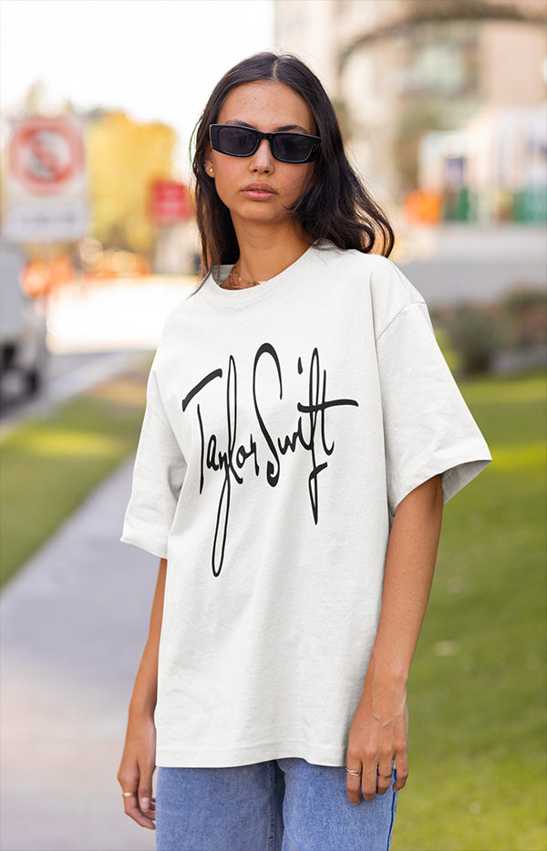 Womens Oversized Classic T-Shirt Autograph