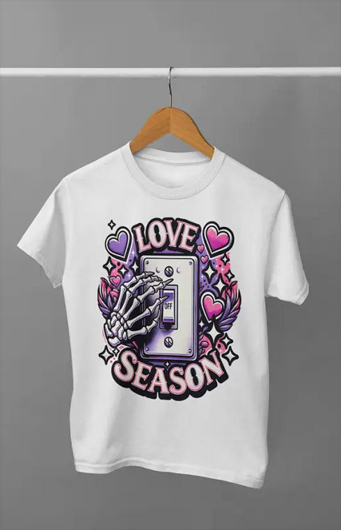 Men’s Half Sleeve Round Neck Love Season - White / S